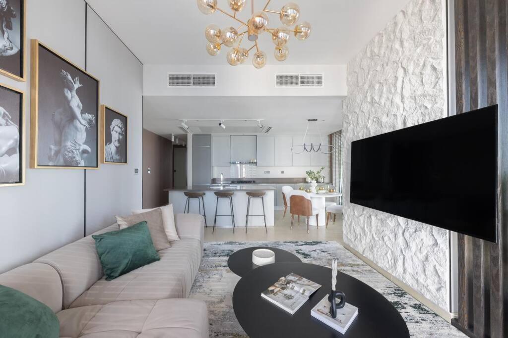 Apartment Elegant 2br Luxury Furnished In Marina Gate 2 Dubai