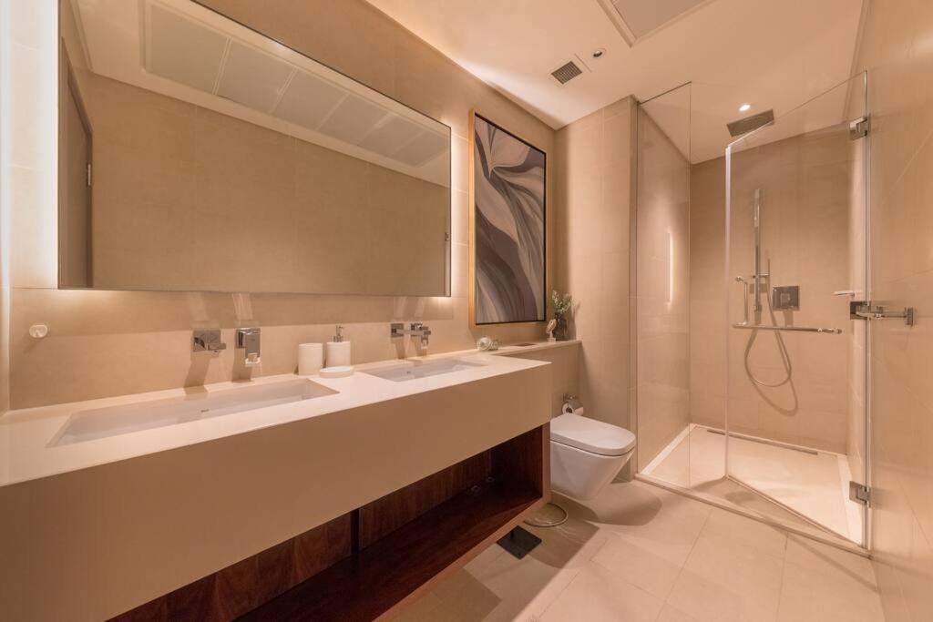 Elegant 2br Luxury Furnished In Marina Gate 2 Apartment *