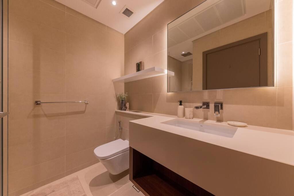Elegant 2br Luxury Furnished In Marina Gate 2 Apartment *
